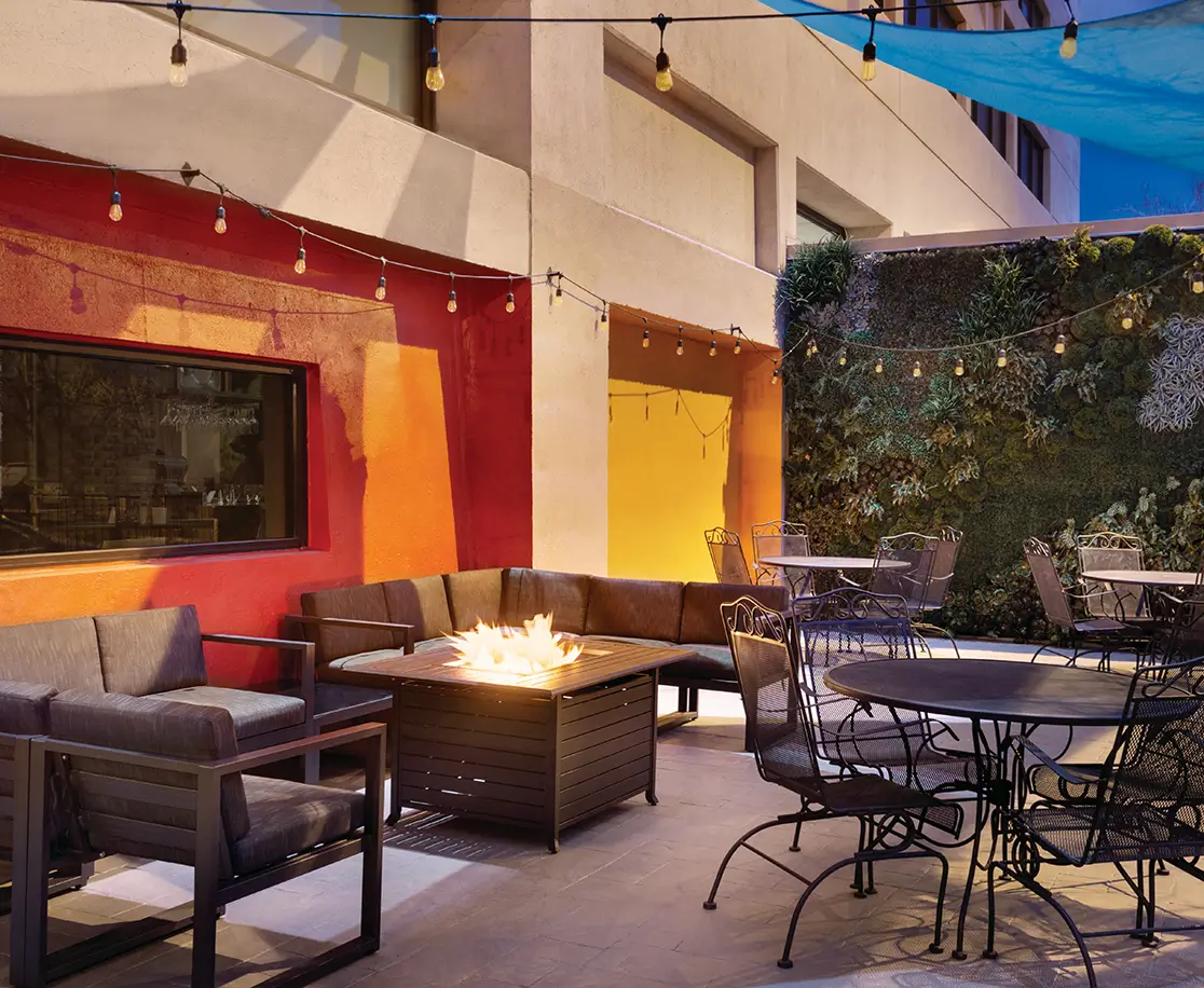 wedding scene at DoubleTree by Hilton Hotel Albuquerque