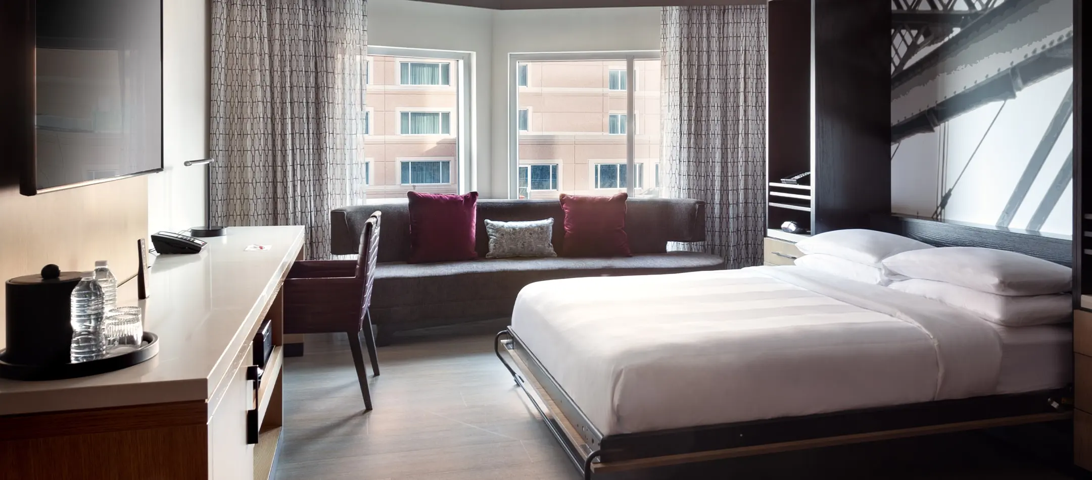 hotel room at Cincinnati Marriott at RiverCenter