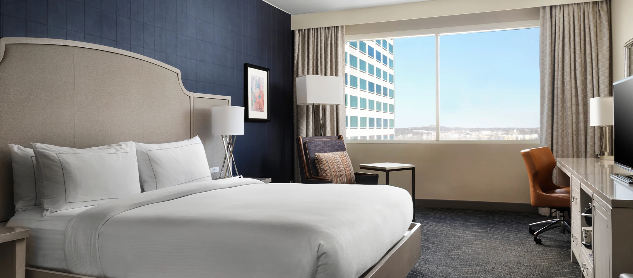 interior view of DoubleTree by Hilton Hotel Nashville Downtown bedroom