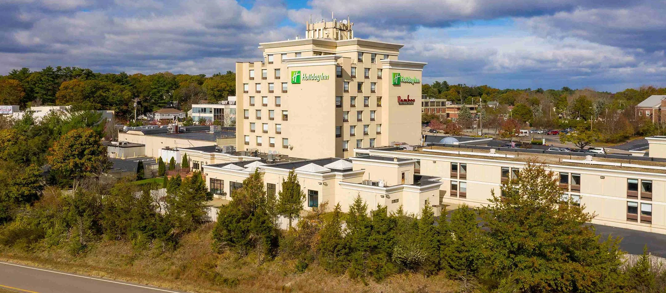 exterior of Holiday Inn Boston-Dedham Hotel & Conference Center