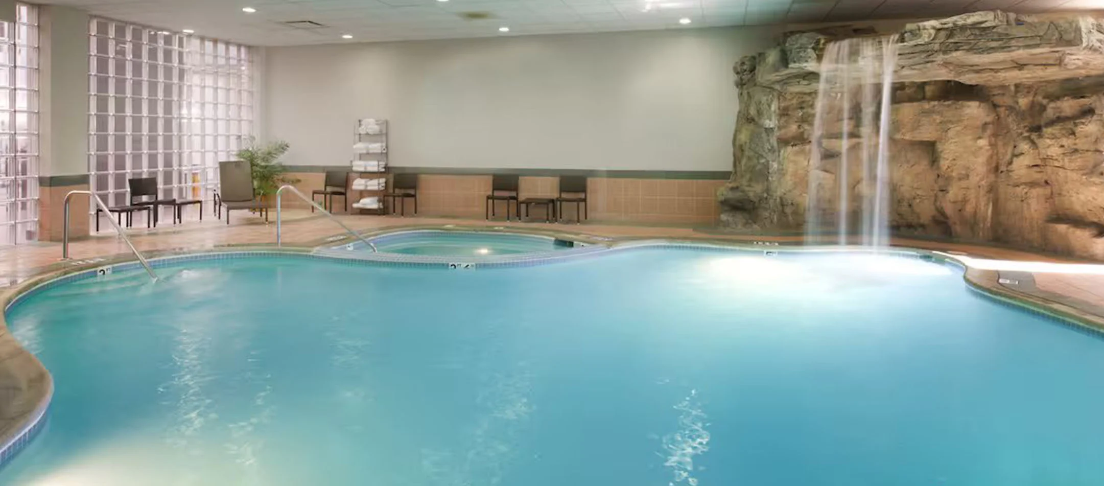 pool at Embassy Suites by Hilton Detroit Livonia Novi