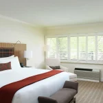 guest rooms at topnotch resort in stowe