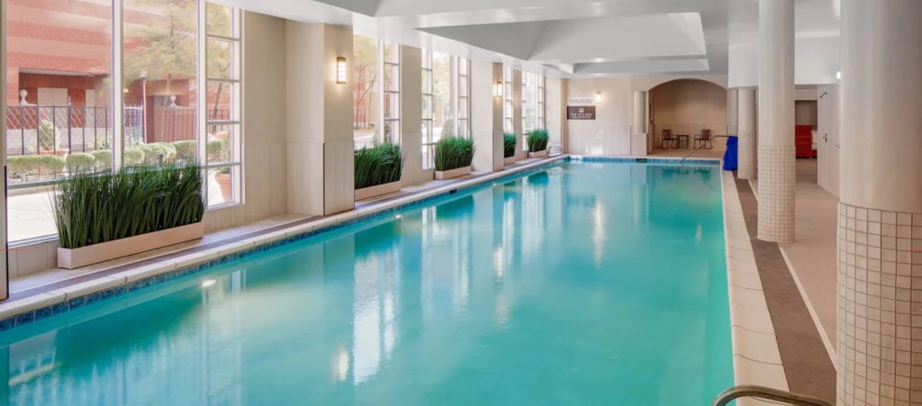 indoor pool at Cincinnati Marriott at RiverCenter hotel