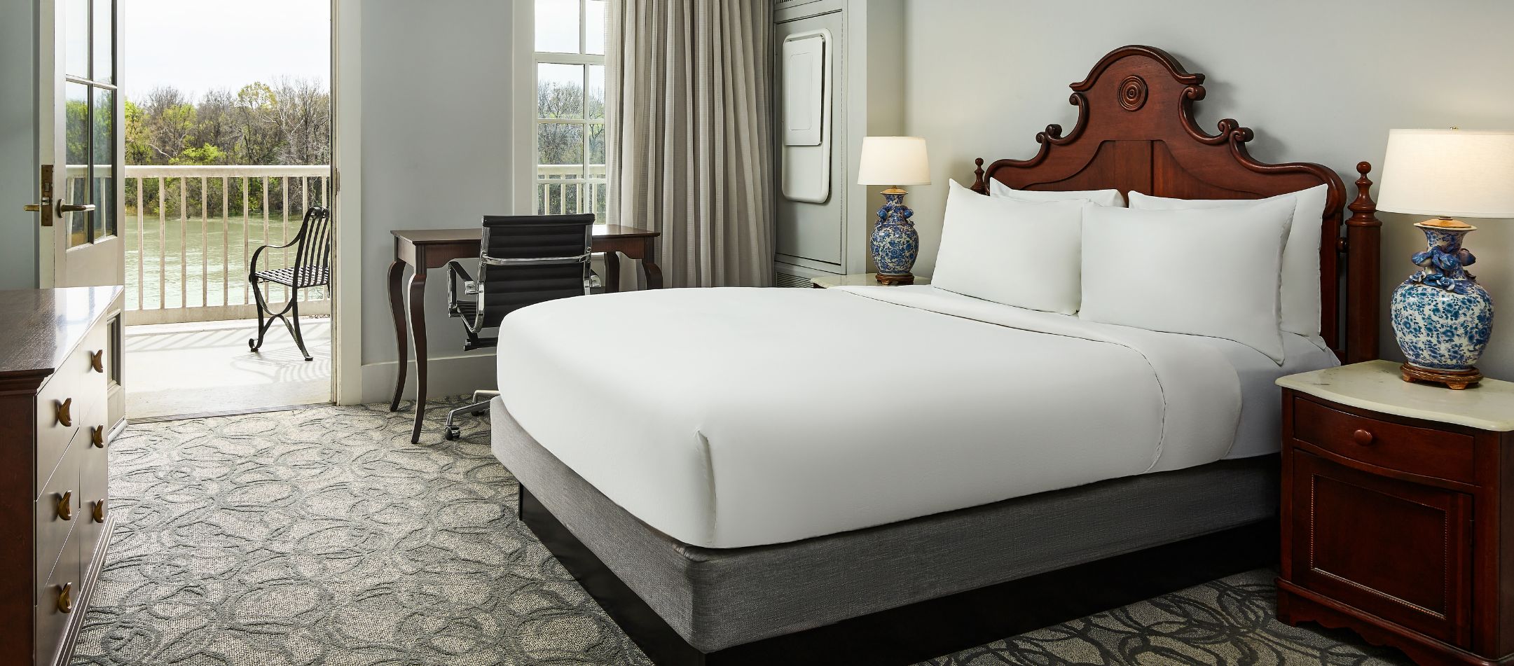 st. james hotel room