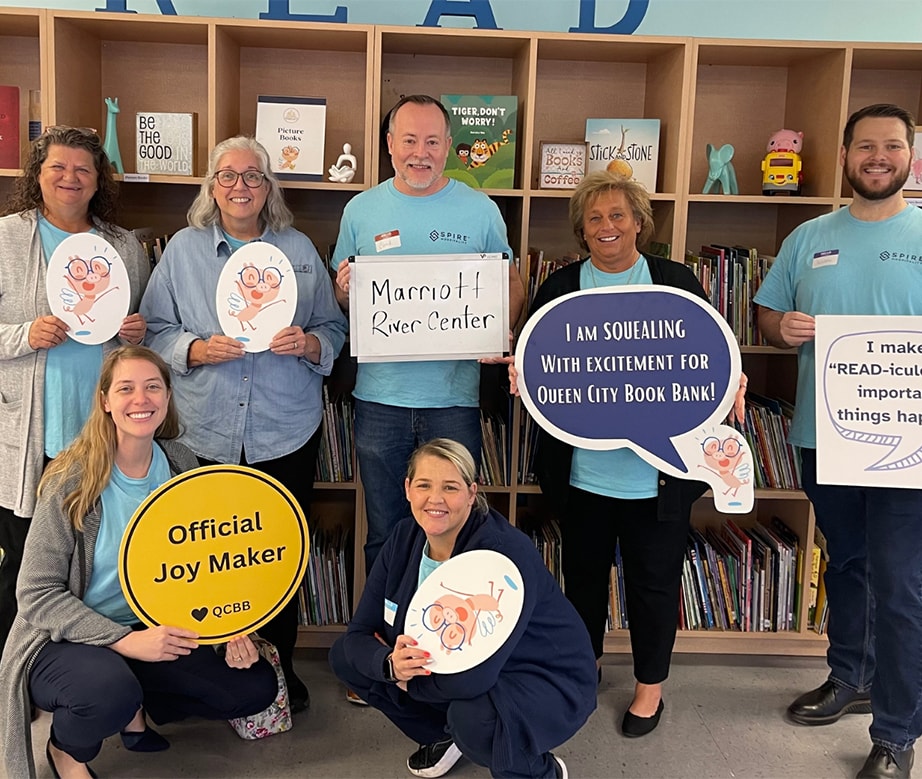 Cincinnati Marriott at RiverCenter team at the book bank