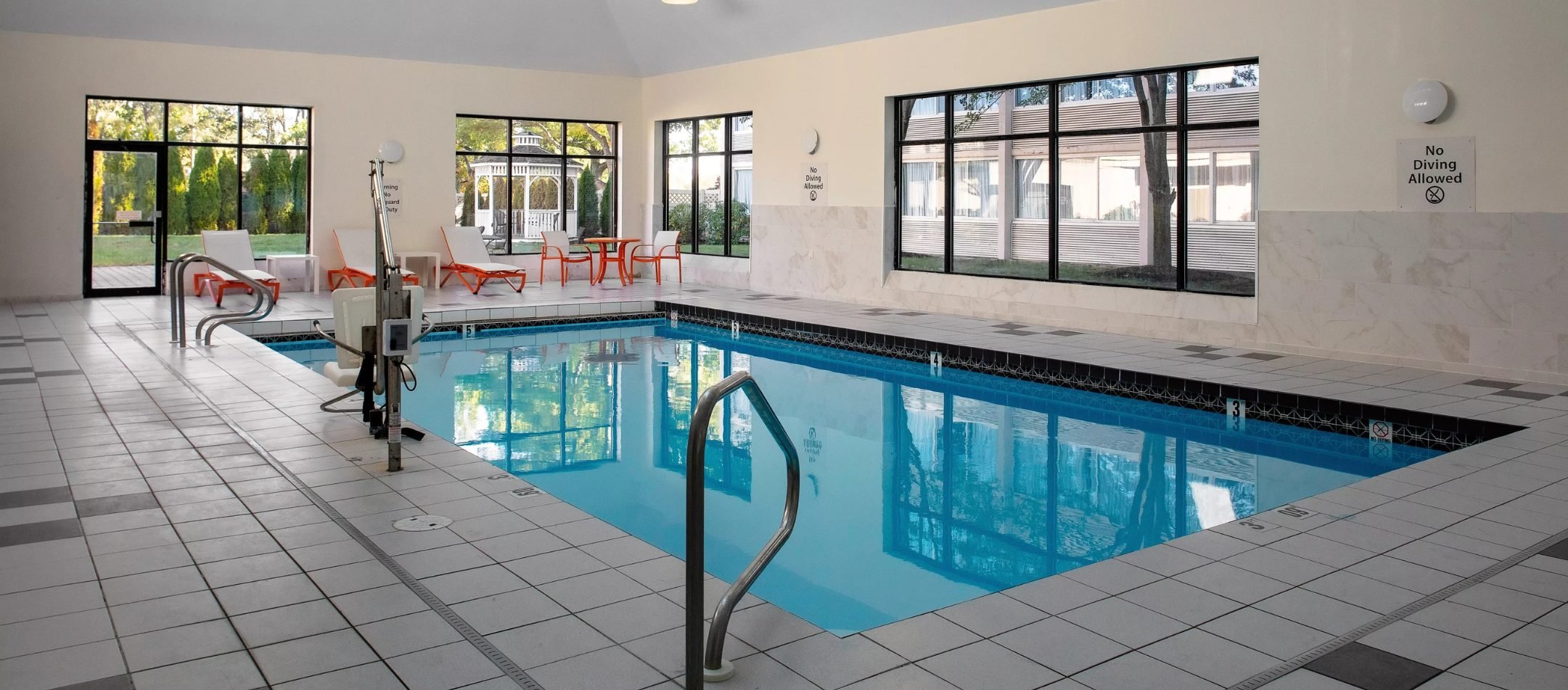 The indoor pool at Holiday Inn & Suites Boston-Peabody